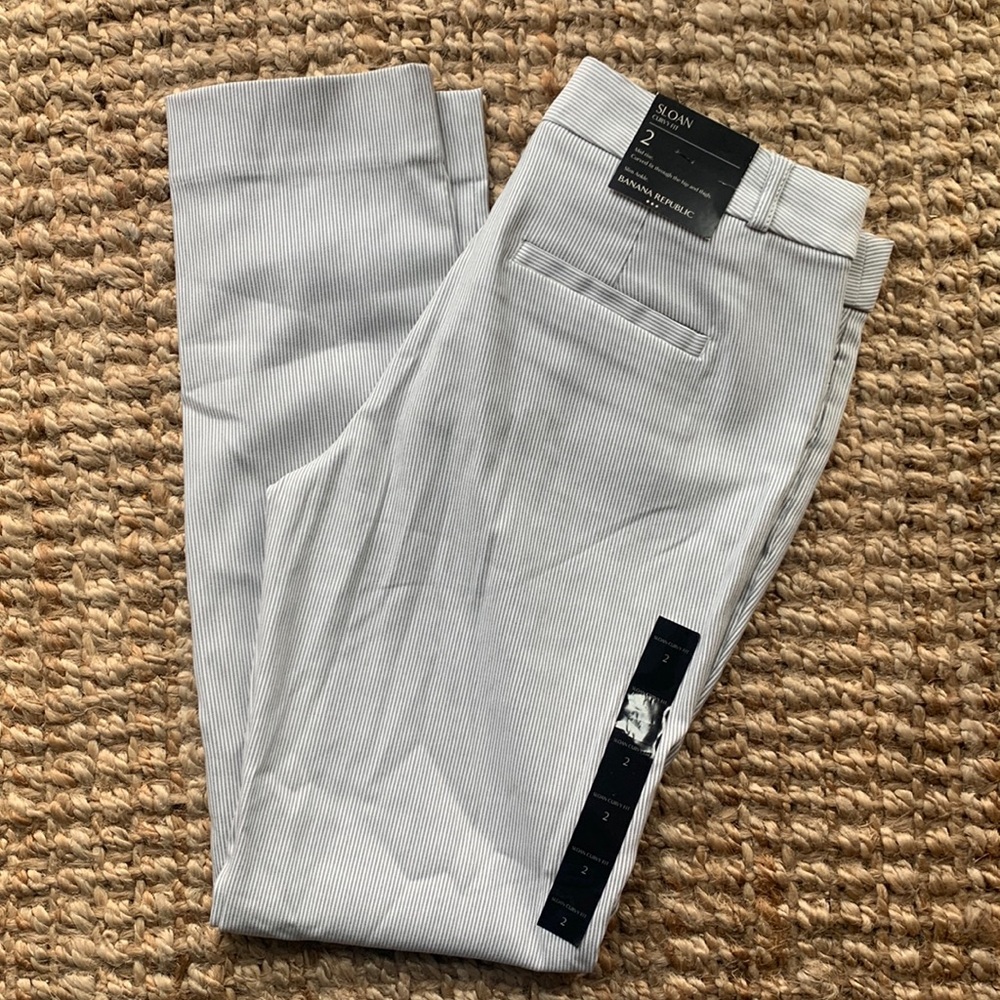 Tags still on! Banana republic- Sloan curvy fit, size 2! Soft grey&white stripes